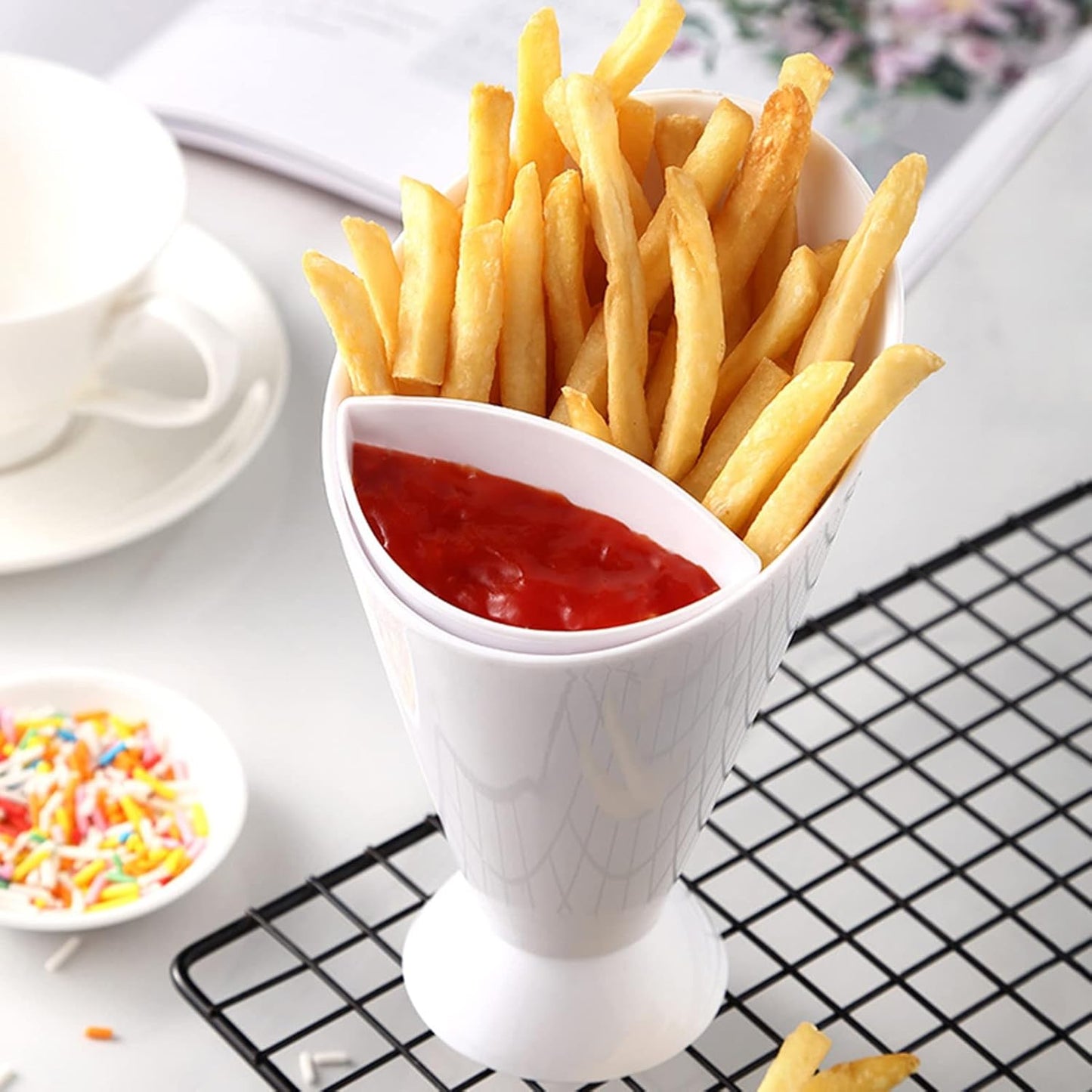 2 in 1 Portable French Fries And Sauce Holder Cup