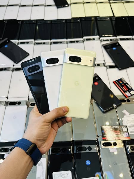 Google Pixel 7 - Official Approved - 8GB 128GB - 10/9 Condition - Best Price in Pakistan - Quantity Also Available