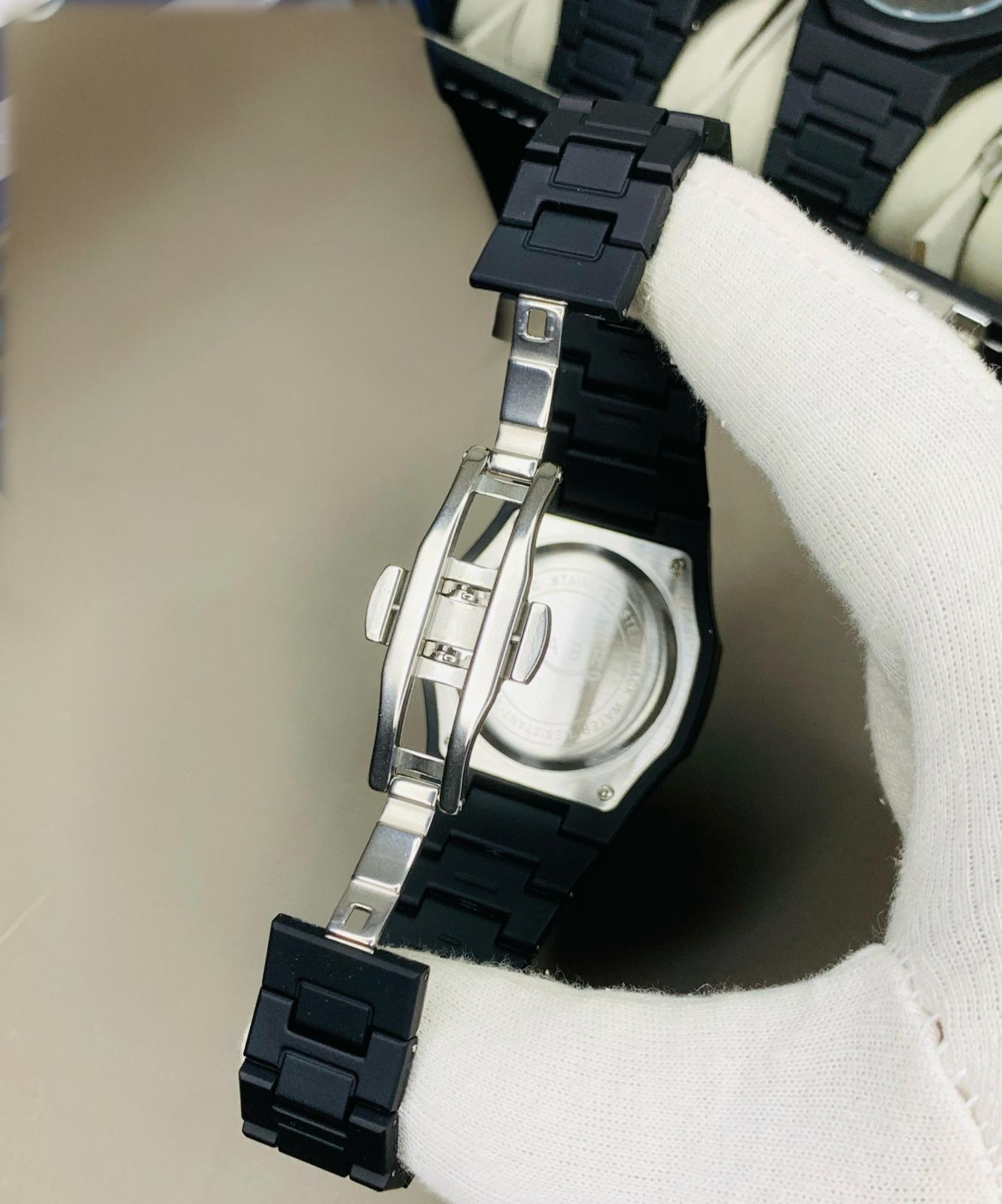 SABR Watch – Aura Model