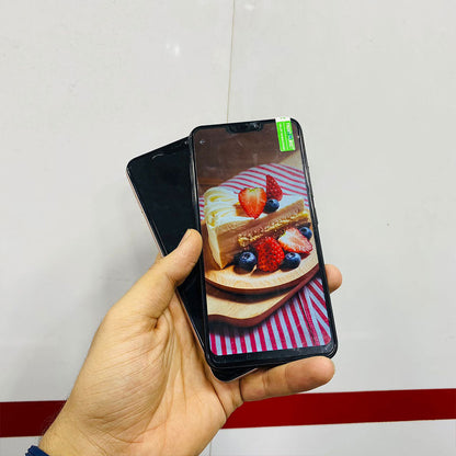Vivo Y81 - 6.2" HD+ Display - 4GB RAM - 64GB ROM  - Dual Sim Approved - Front: 5MP / Rear: 13MP Camera With Free Charger